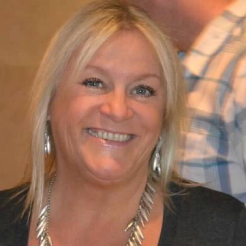 Meet your Posher, Becky